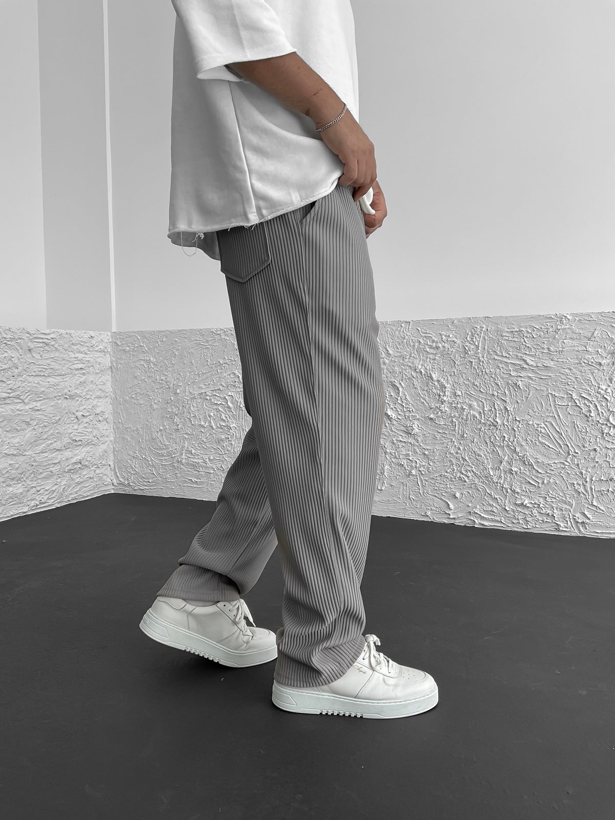 Pantalon côtelé coupe décontractée - Cotty Milano